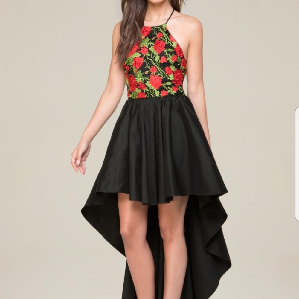 New bebe  beautiful  gown.